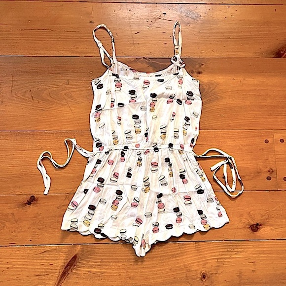 URBAN OUTFITTERS by COOPERATIVE โข Macaron Romper + Shorts *1.5โ โข Size Medium - Picture 5 of 16